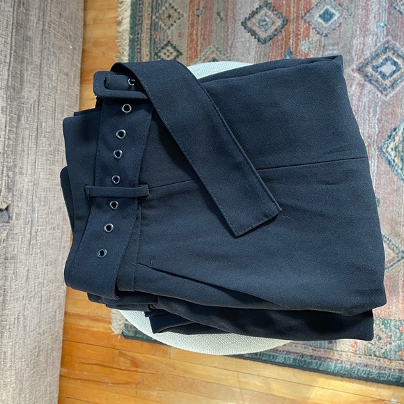 Zara NWOT high waist black pant with belt - Picture 2 of 4